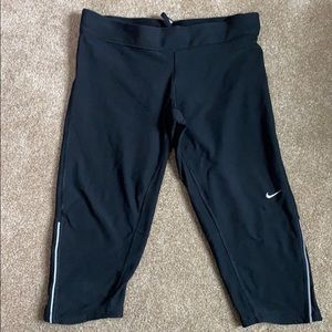 EUC Nike Dry Fit Running Capri Size M